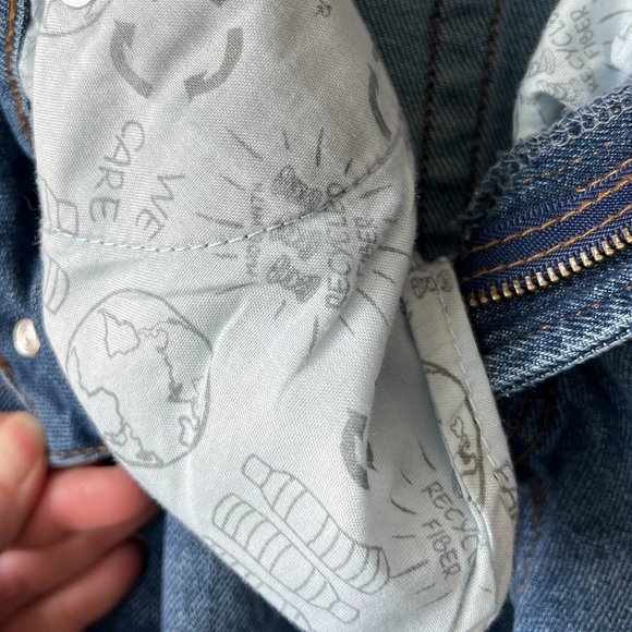 Gently Worn but Lovingly Cared For Sincerely Jules Distressed Trendy Mom Jeans - Picture 9 of 13